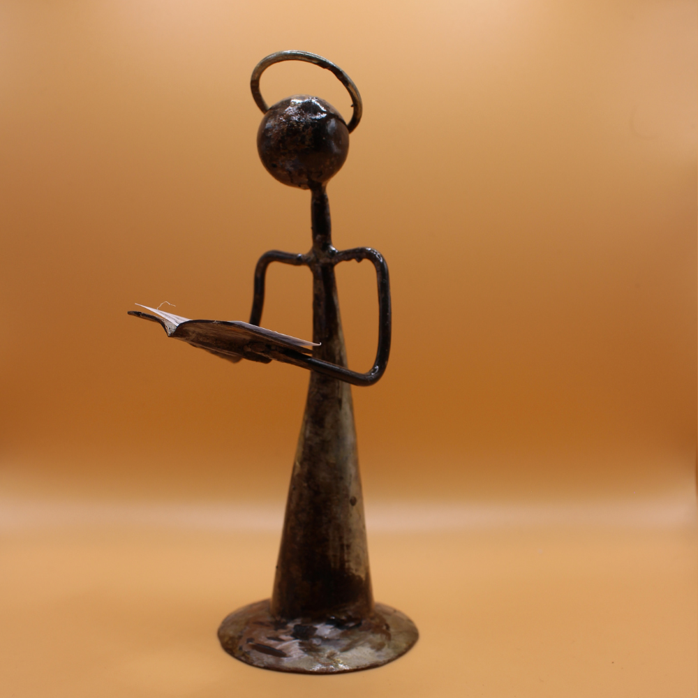 Recycle-Figur – Engel mit WEIHNACHTS-Noten