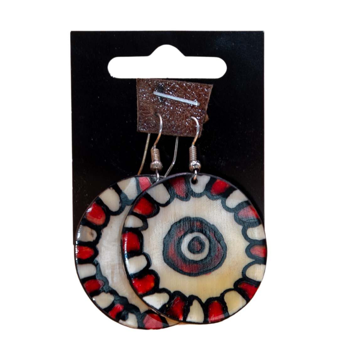 Cow horn earrings with henna motif (red)