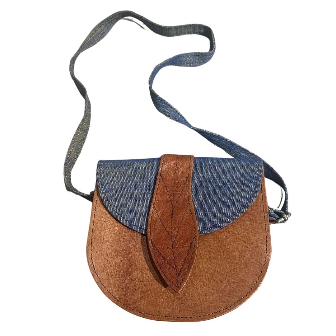 Tas met bladsluiting / Bruin met Blauw (langwerpig)