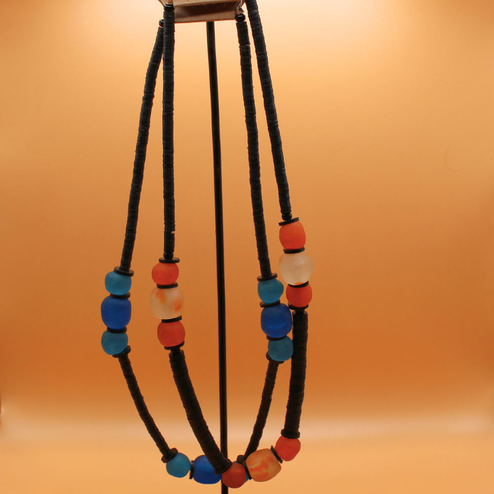 Necklace baquelit discs and recycled glass - Blue