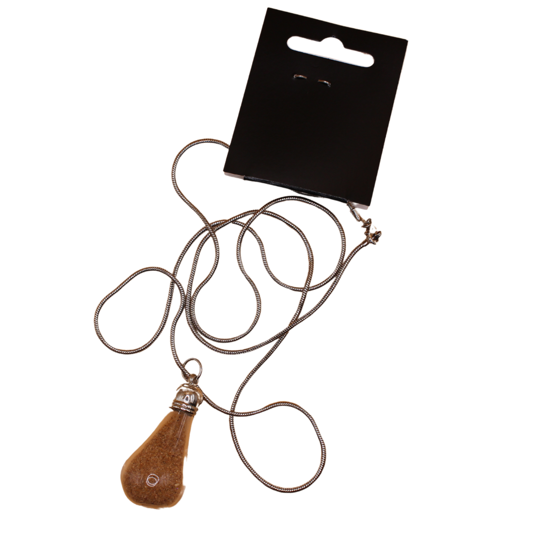 Lange Halskette gefüllt mit Saharasand aus Niger