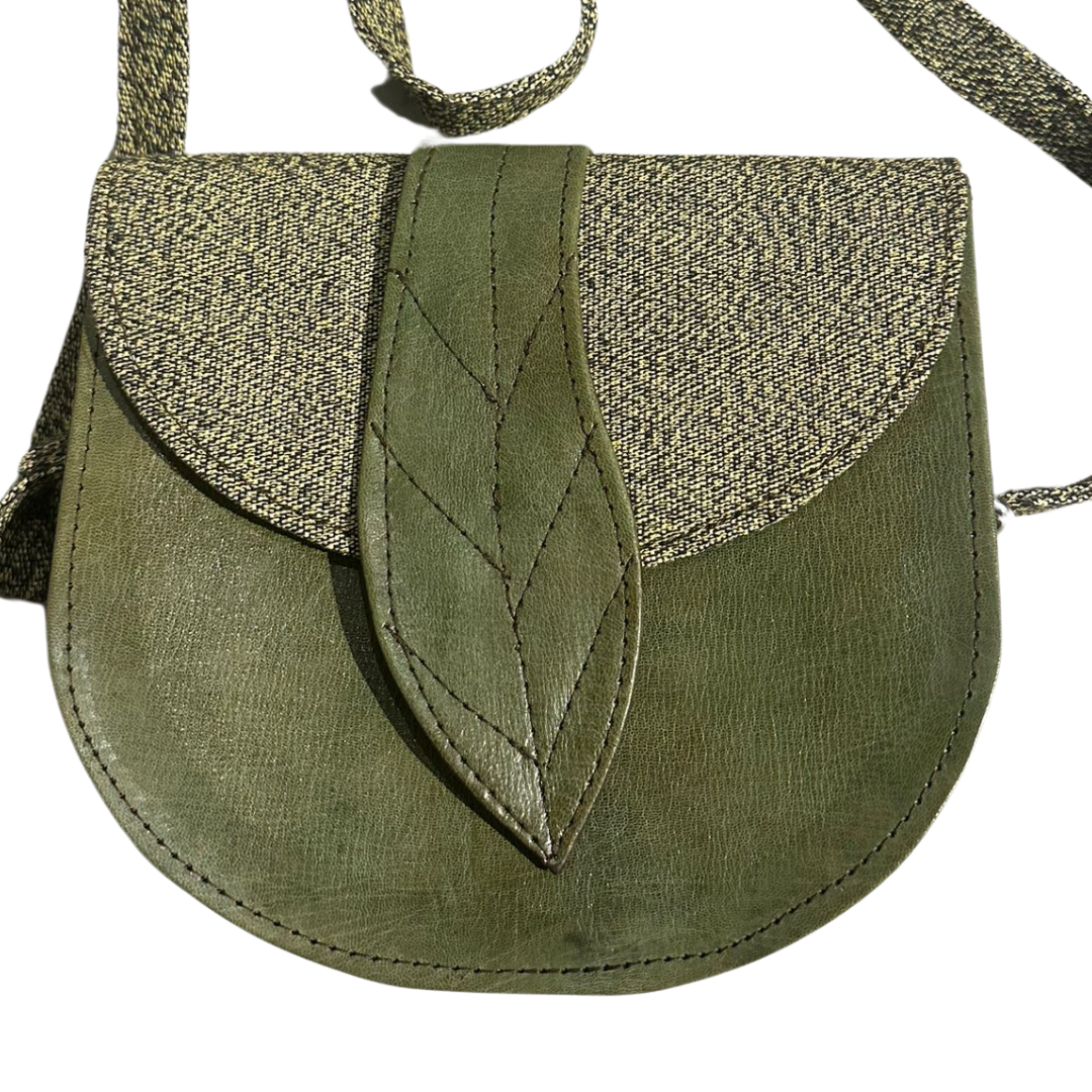 Tasche mit Blattverschluss / Grün (länglich)