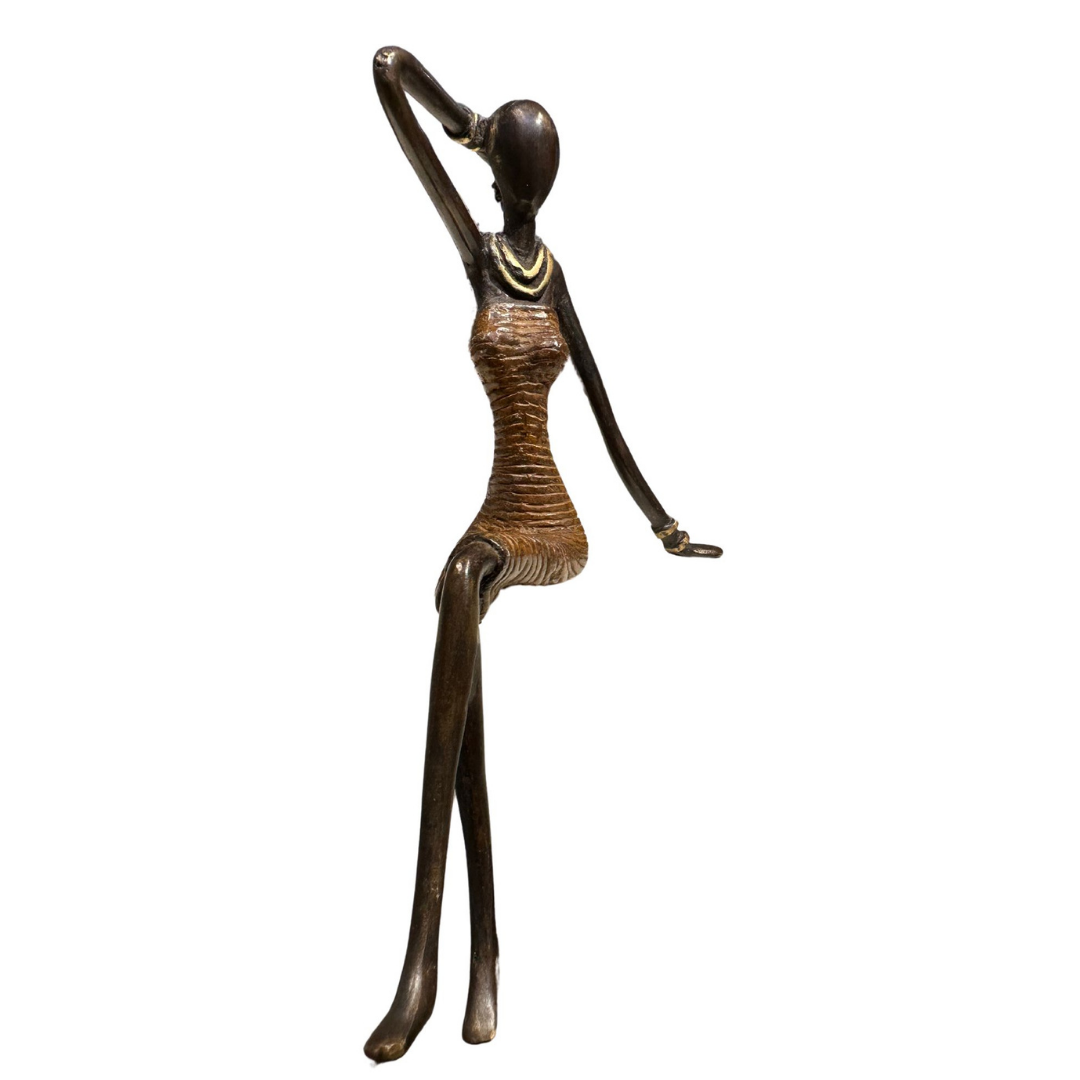 Bronzestatue - Sitzende Frau