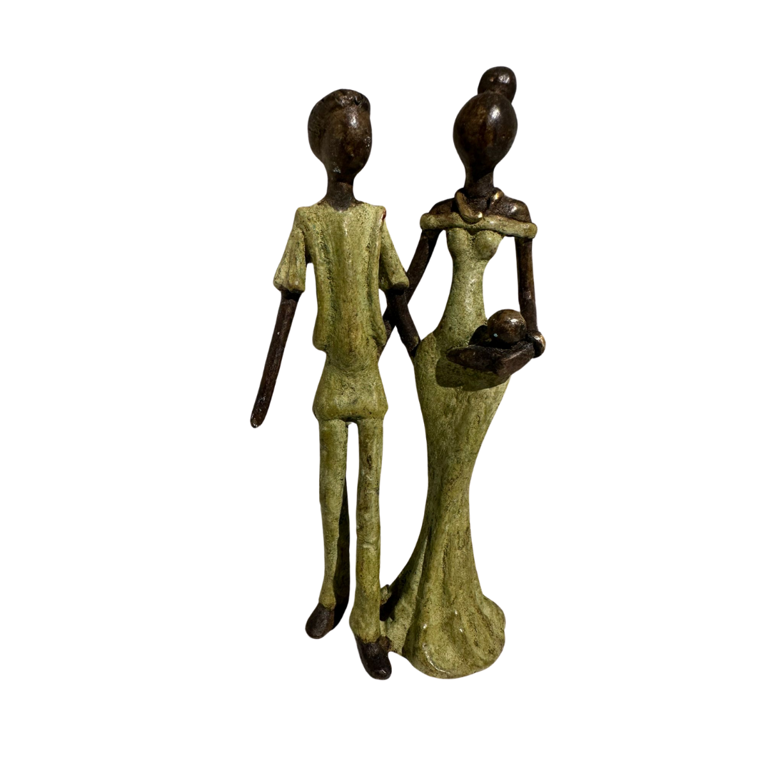 Bronzestatue - Paar mit Baby grün