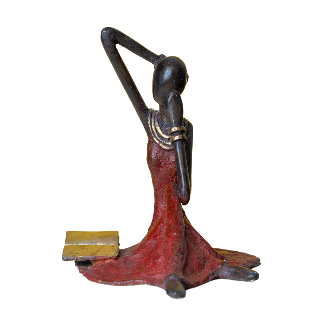 Bronzestatue - Frau mit Buch